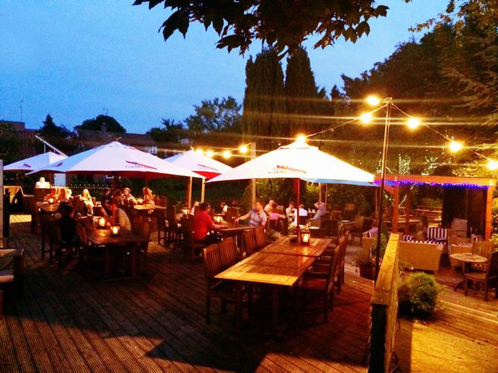 The Riverside Inn Chelmsford Esterno foto
